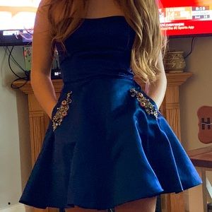 Beautiful Royal Blue Prom dress